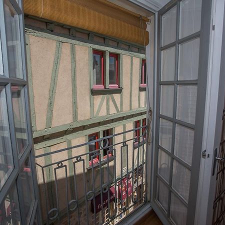L'Hallai Du Roy Le Mans Exteriör bild